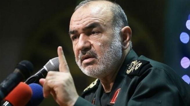 سوپای پاسداران په‌نجه‌ی هه‌ڕه‌شه‌ له‌ دژبه‌رانی ئێران ده‌وه‌شێنێت